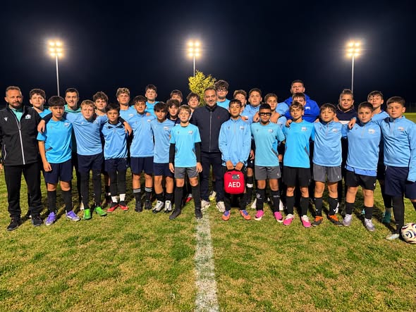 Ευχαριστήριο-της-Ακαδημίας-“akrites-komotini-f.c-–-football-academy”-στο-δήμαρχο-Ιάσμου-για-την-προσφορά-του-στην-ομάδα